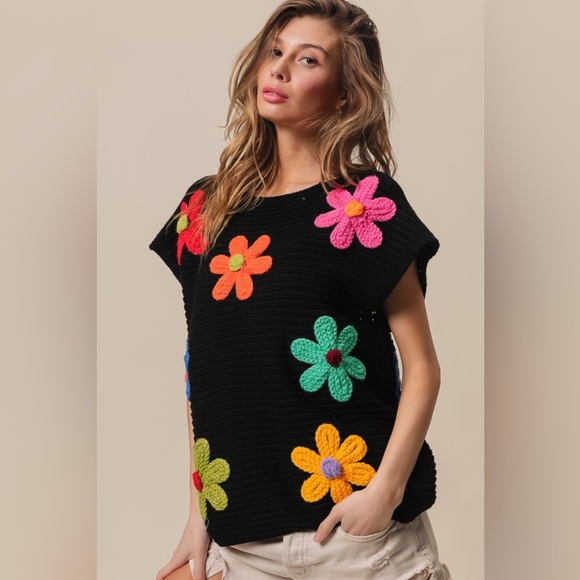 BiBi Flower Round Neck Cap Sleeve Knit Top - Picture 3 of 5